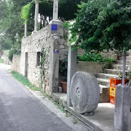Feliks-studio With Balcony Daire